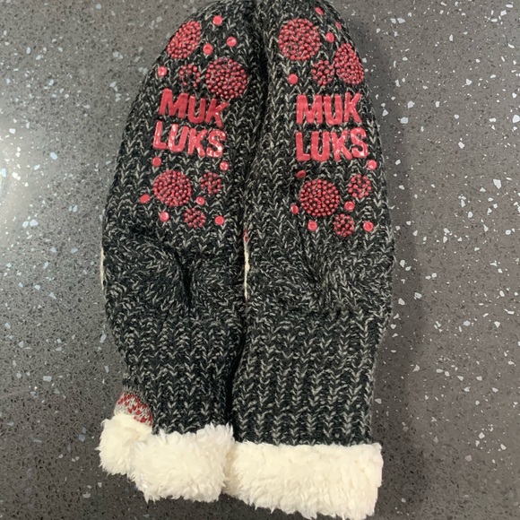Muk Luks Socks - Picture 2 of 3